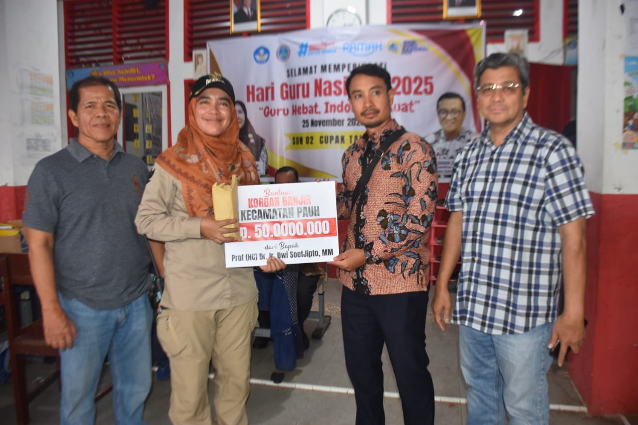 Dwi Soetjipto Kirim Bantuan Rp50 Juta untuk Korban Banjir Bandang di Pauh 